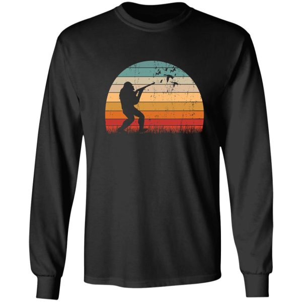 bigfoot duck hunting tshirt mode shoot em in the peckar t-shirt long sleeve