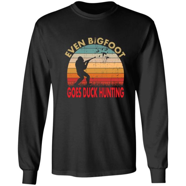 bigfoot duck hunting tshirt mode shoot em in the peckar t-shirt long sleeve