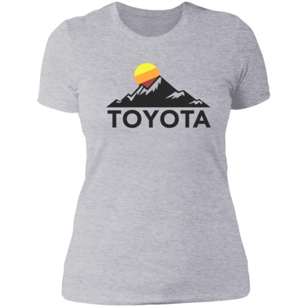 toyota mountain logo t-shirt - small chest-left size lady t-shirt