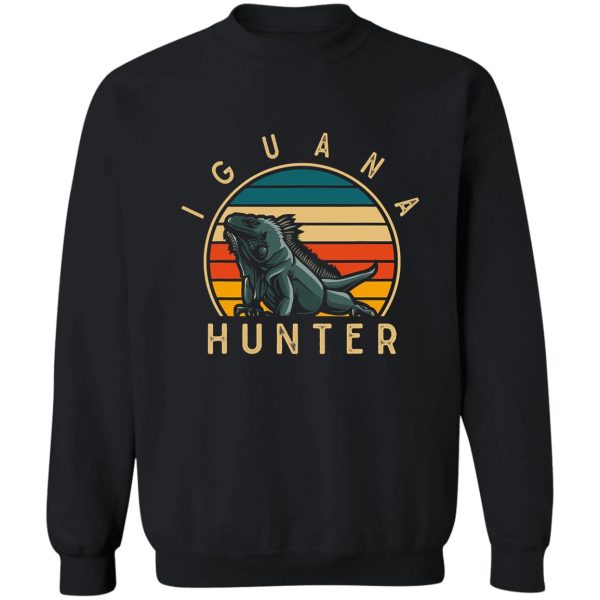 vintage iguana hunter funny reptile sweatshirt